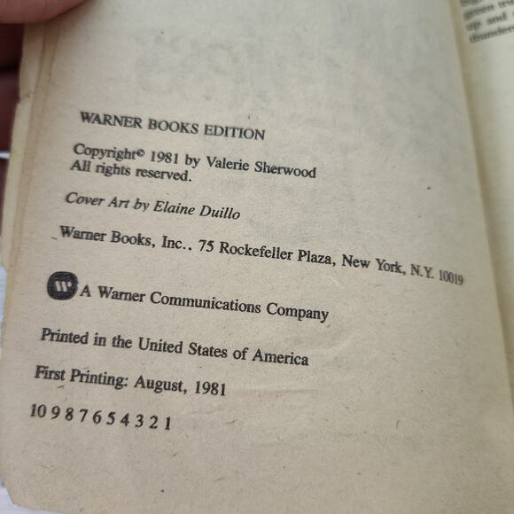 Bold Breathless Love by Valerie Sherwood 1981 Warner First Print Romance PB - Picture 4 of 13